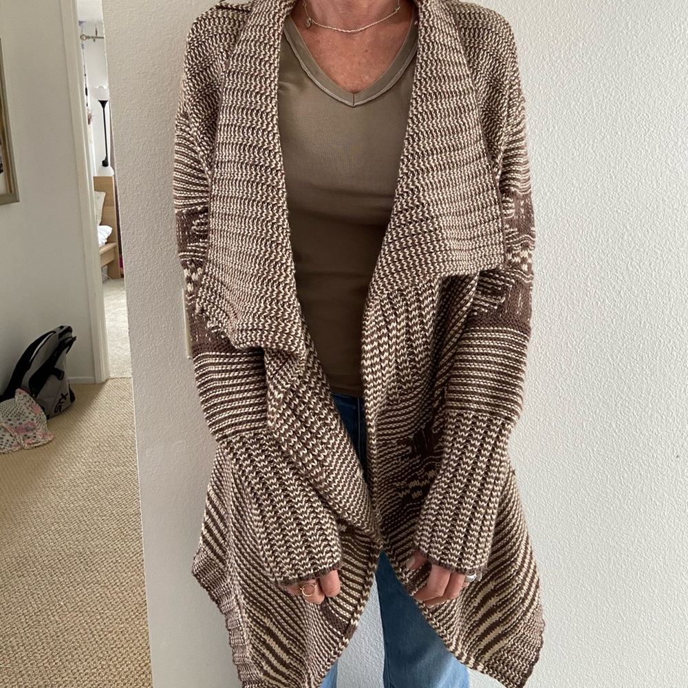 Love Stitch cardigan/sweater